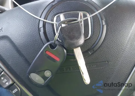 2011 Honda Element Ex z USA, uszkodzony, nr VIN 5J6YH2H70BL004988